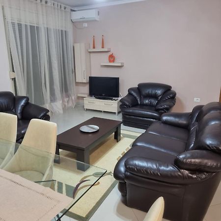 Alex Apartment วญอเรอ ภายนอก รูปภาพ